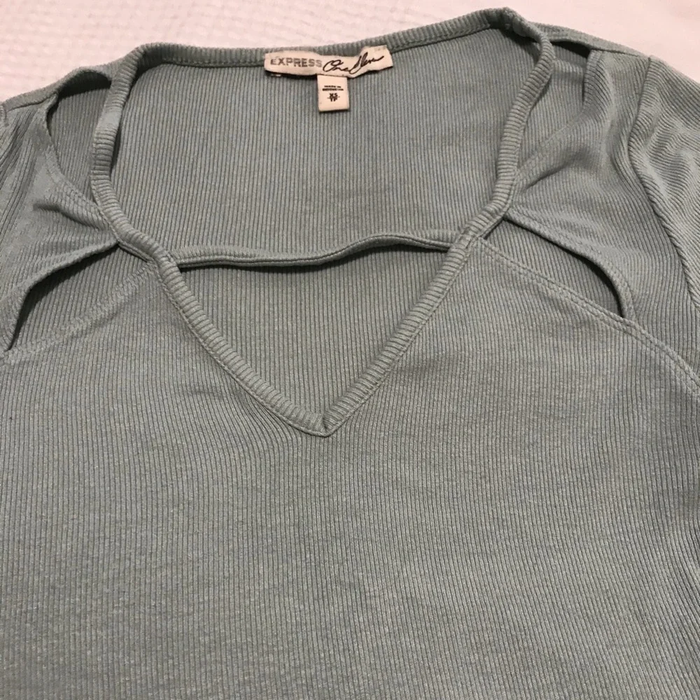EXPRESS T SHIRT - Picture 3 of 3